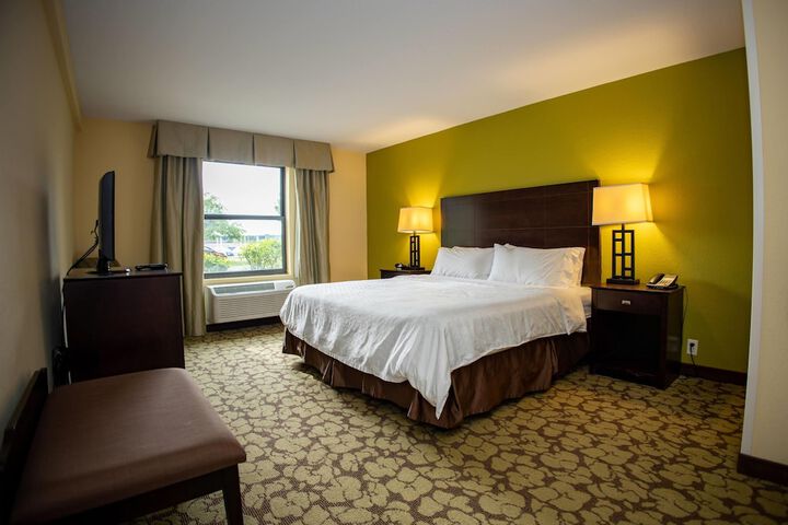 Room 7 of 27