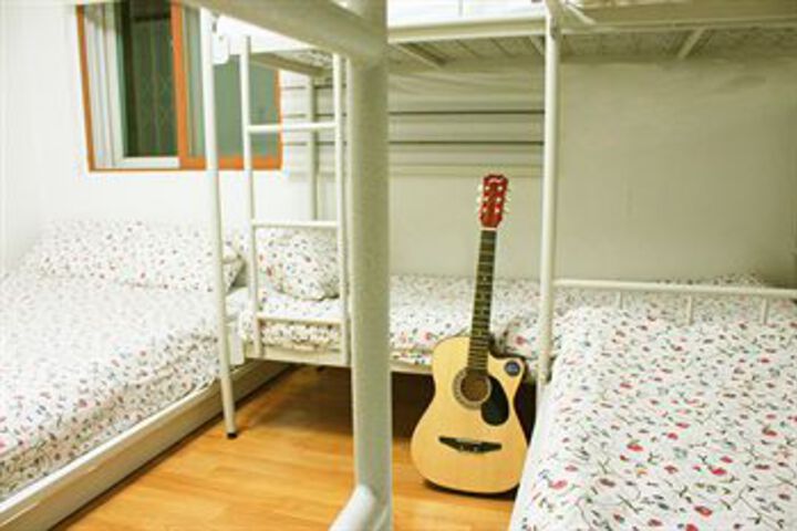 Room 45 of 93