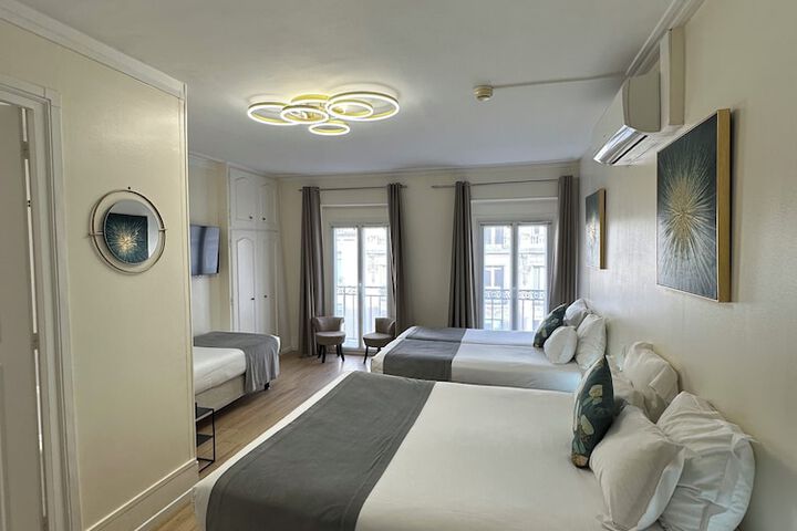 Room 6 of 85