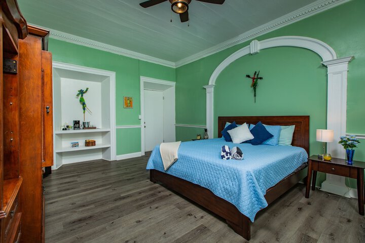 Room 11 of 171