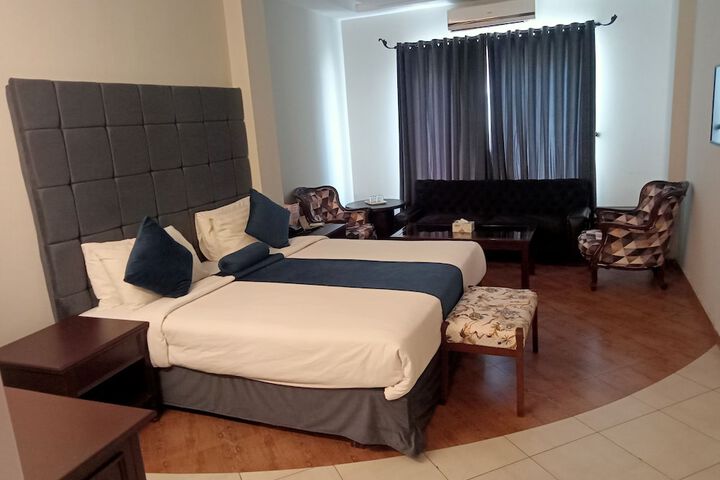 Room 11 of 61