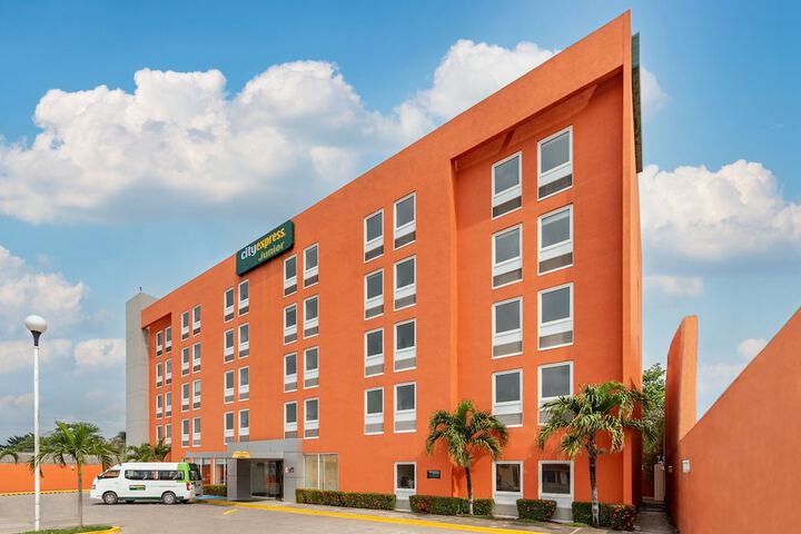 Hotel 27 of 28