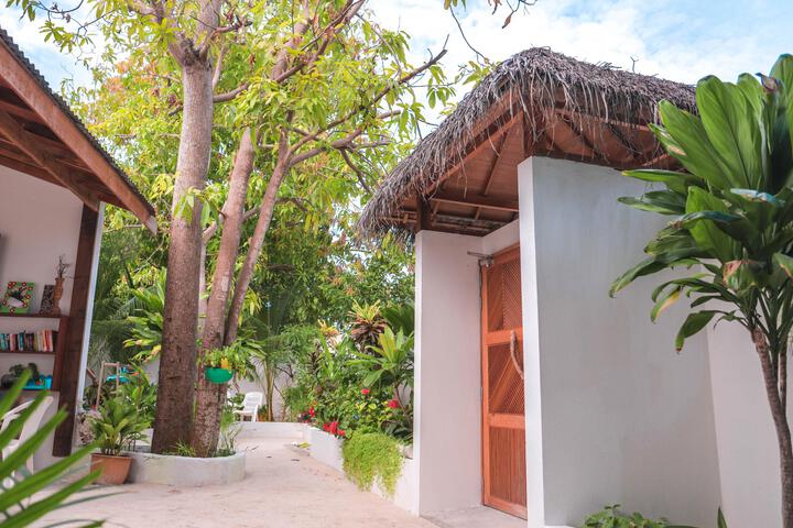 RASDHOO DIVE LODGE