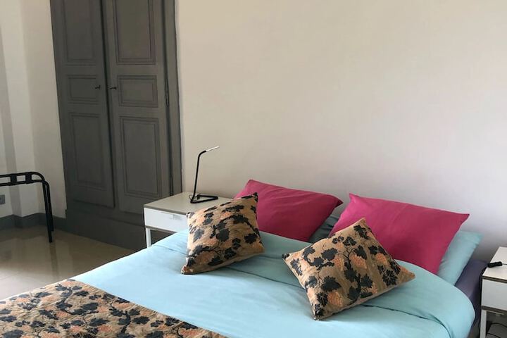 Room 6 of 55