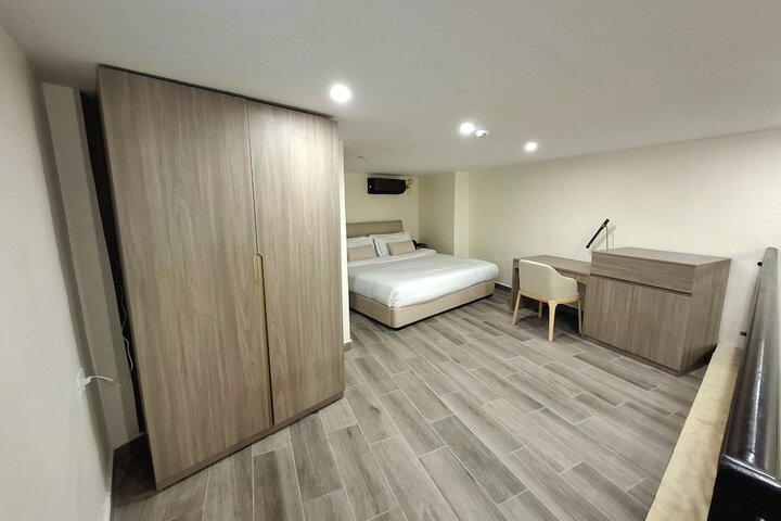 Room 27 of 118
