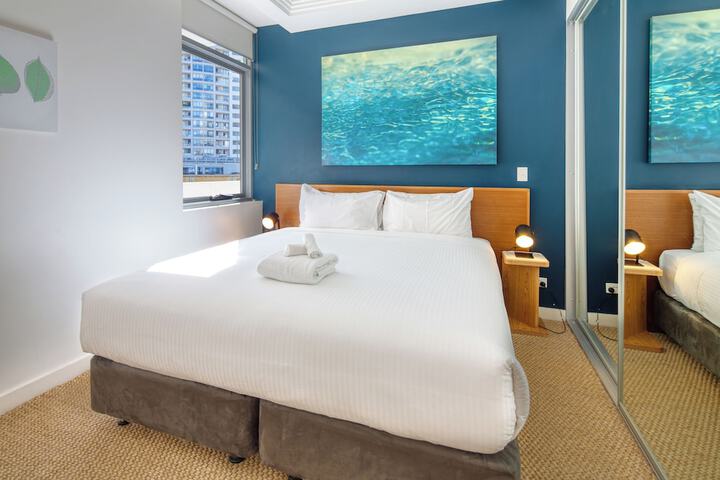 Room 33 of 308
