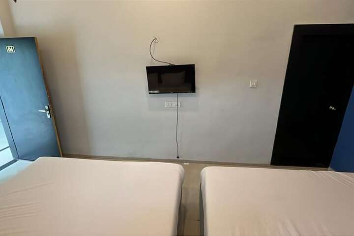 Room 14 of 24