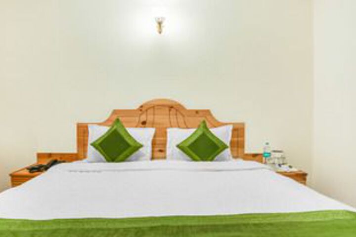 Room 12 of 20