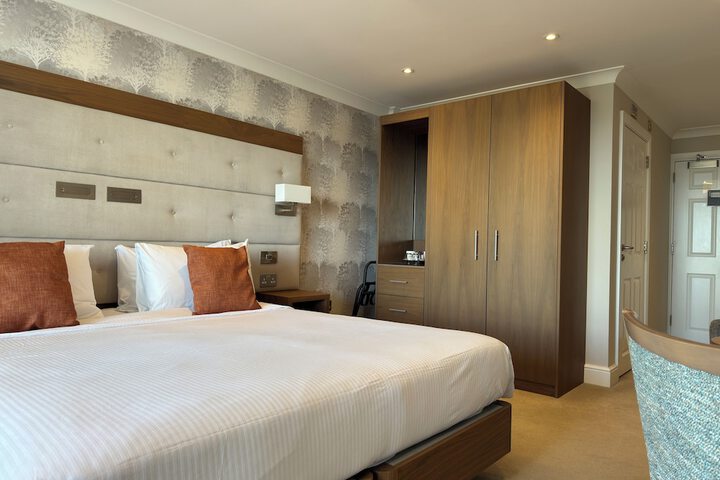 Room 12 of 33