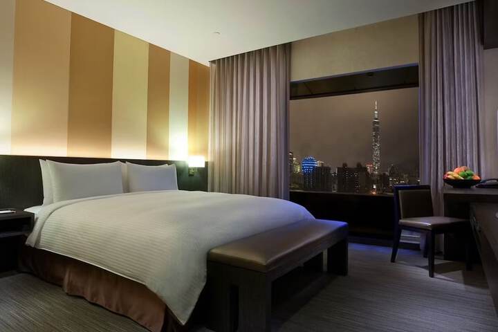 Room 50 of 94