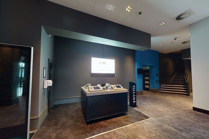 Check-in/check-out kiosk