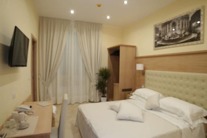 Room 14 of 64