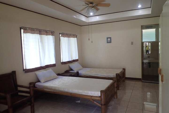 Room 13 of 53