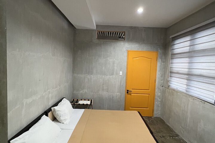 Room 14 of 74