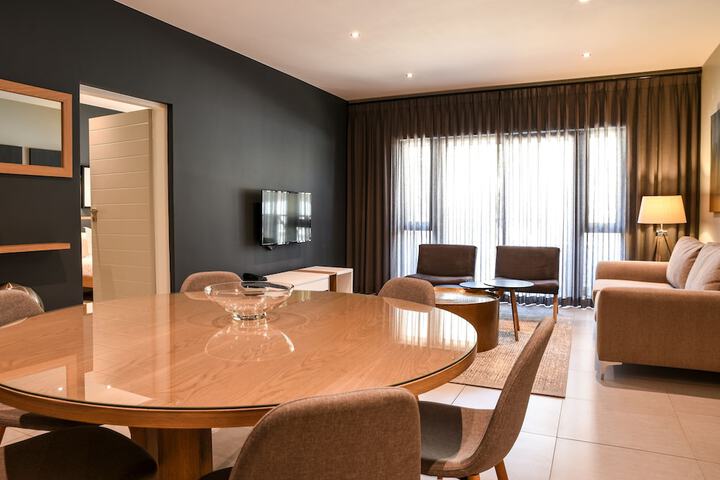Room 14 of 38