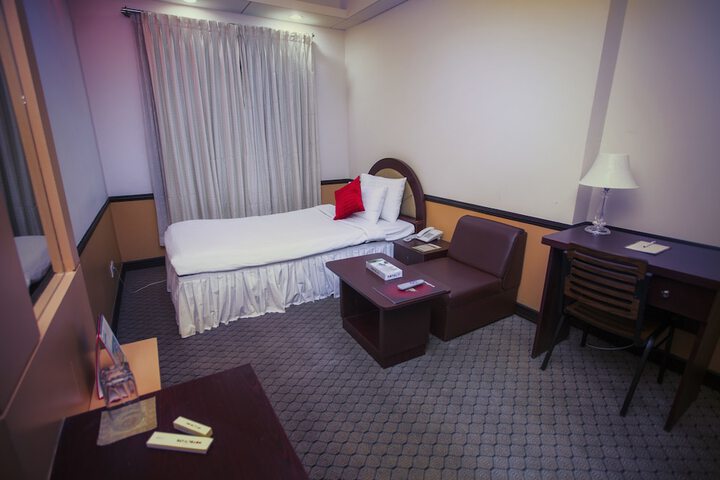 Room 9 of 64