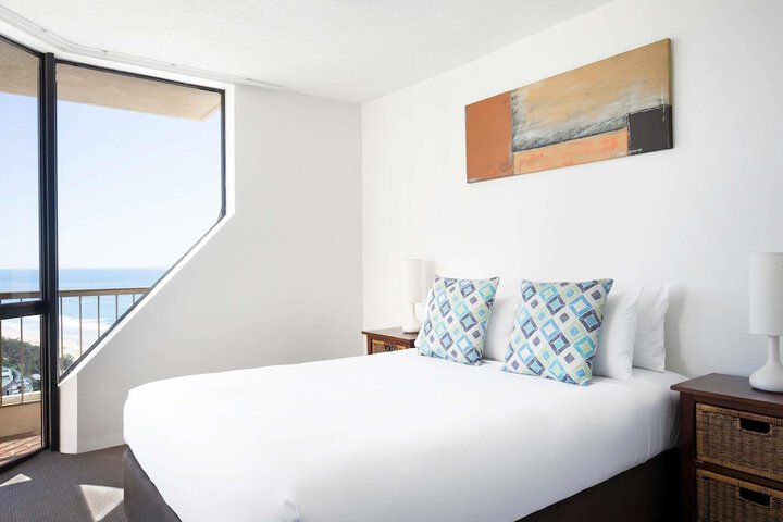Room 27 of 71