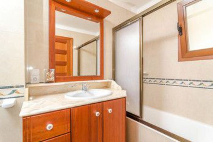 Room 2 of 15