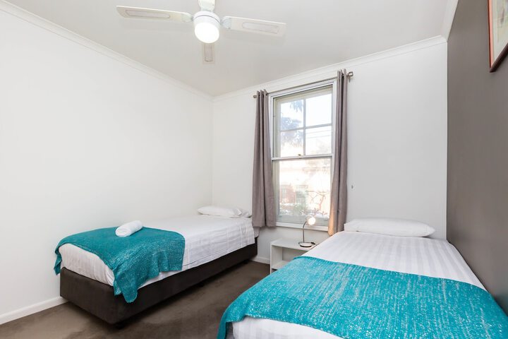 Room 5 of 13