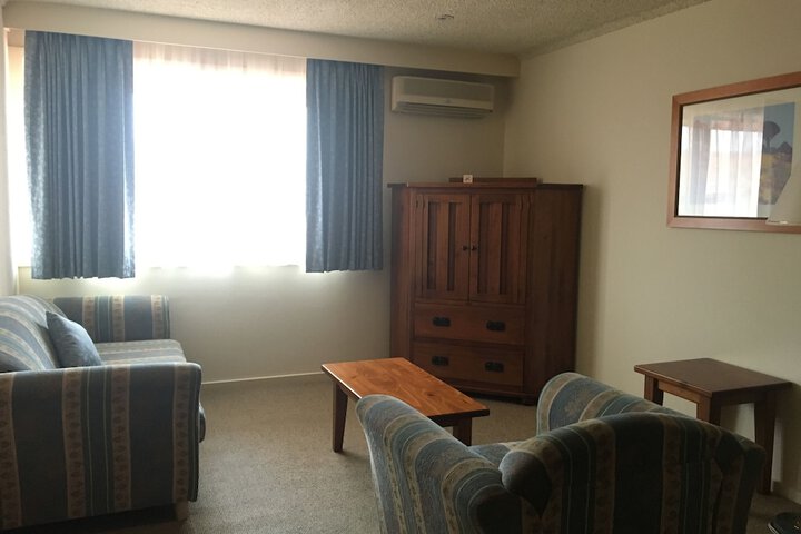 Room 17 of 32