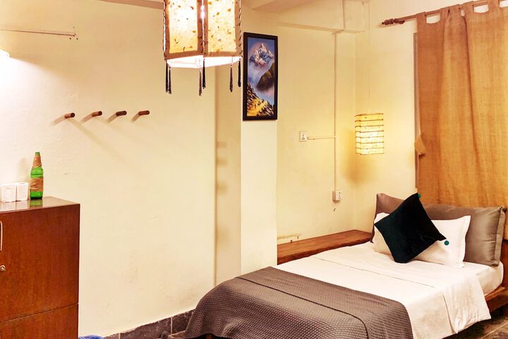 Room 12 of 91