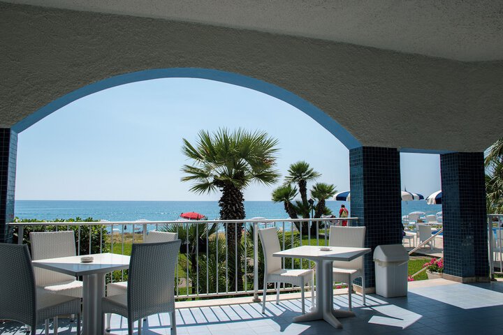 Terrace/Patio 101 of 108