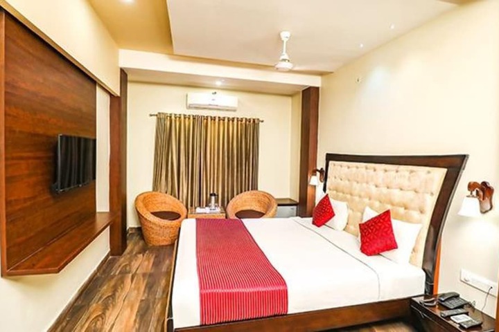 Room 18 of 31