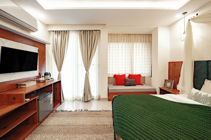 Room 15 of 35