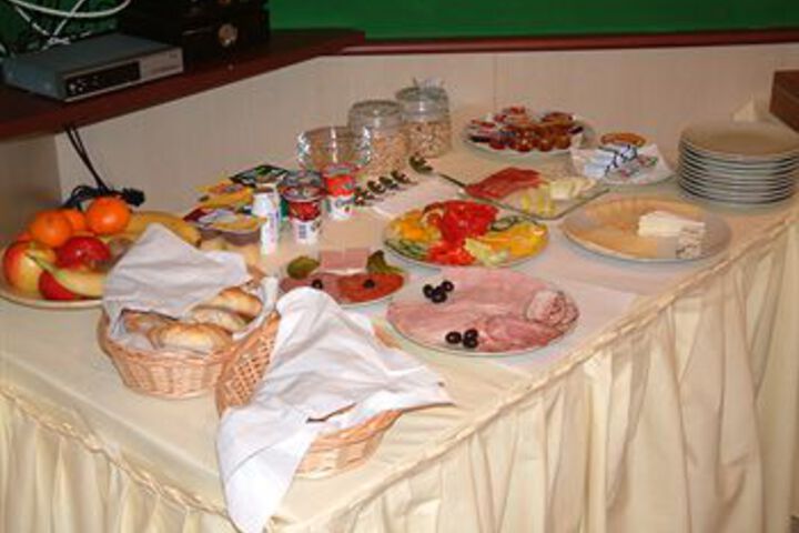 Breakfast/Coffee Service 11 of 44