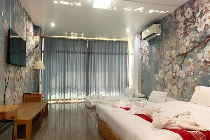 Room 22 of 64