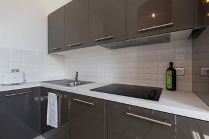 Room 17 of 24