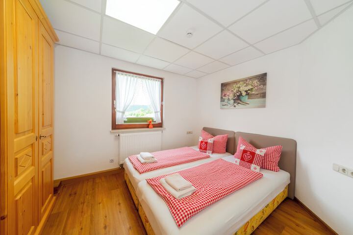 Room 2 of 49