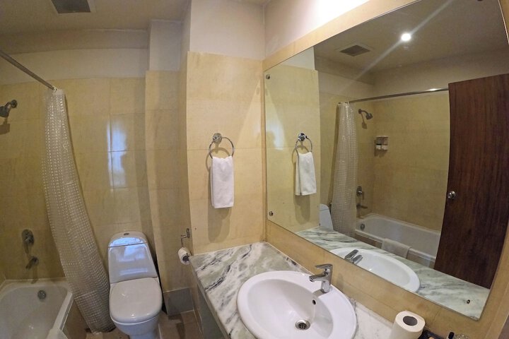 Room 8 of 15