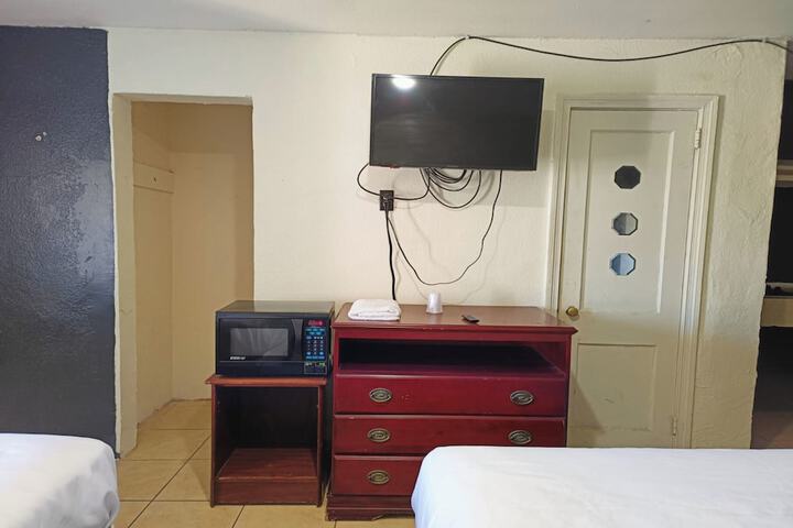 Room 15 of 29