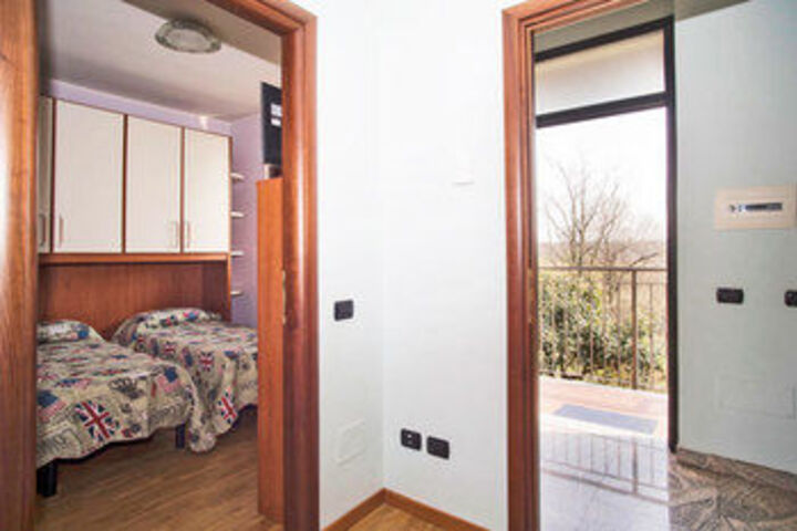 Room 126 of 320