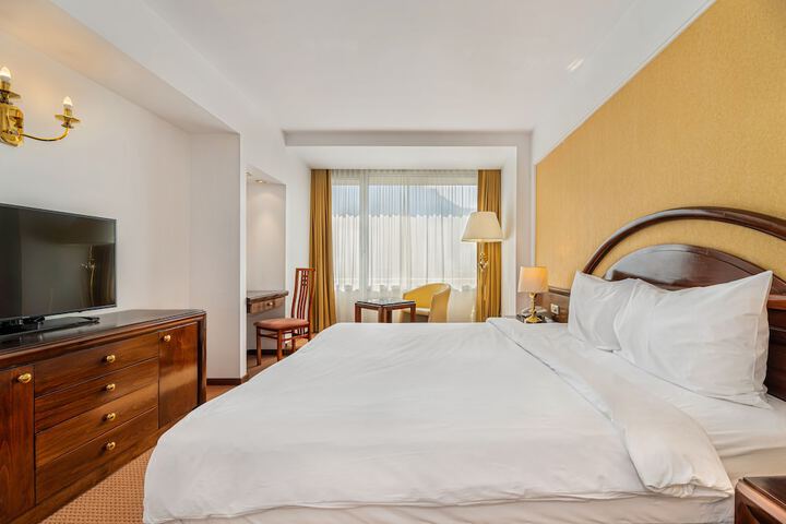 Room 40 of 91