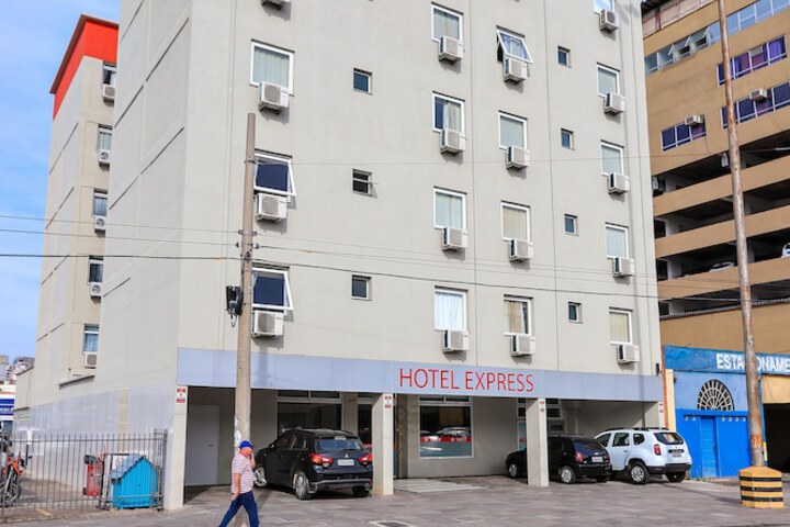 Hotel Entry