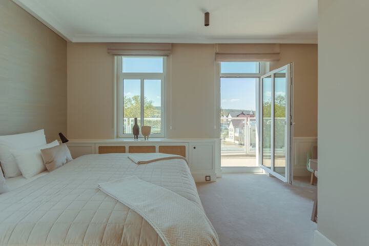 Room 20 of 49