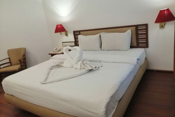 Room 85 of 181