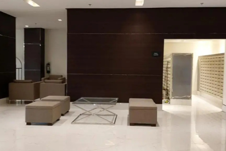 Room 3 of 7