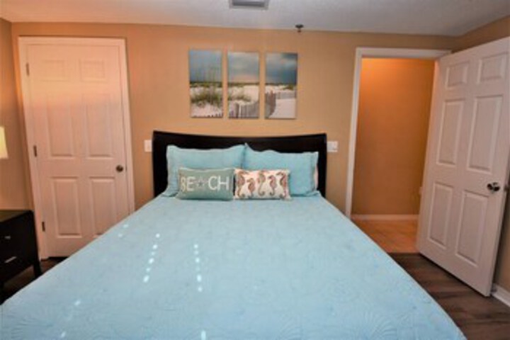 Room 167 of 200