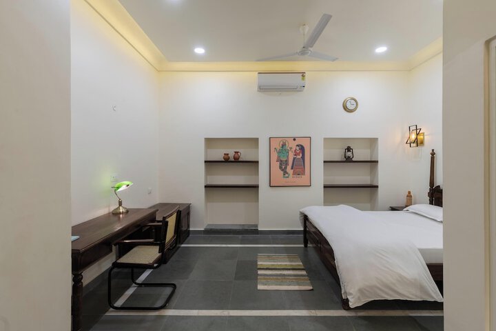 Room 7 of 51