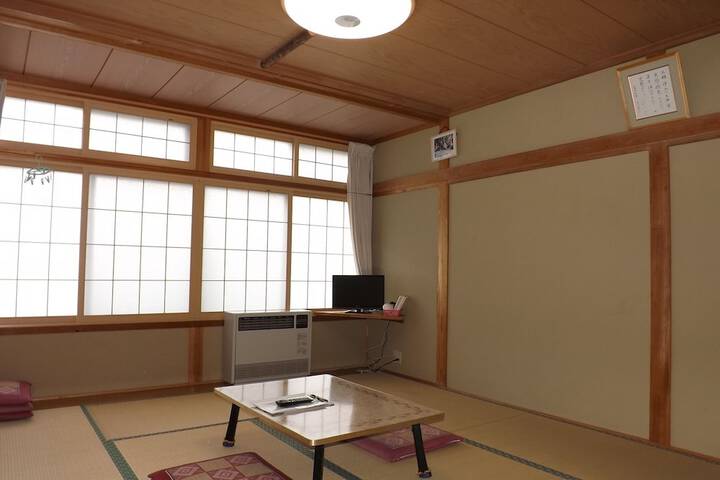 Room 2 of 13