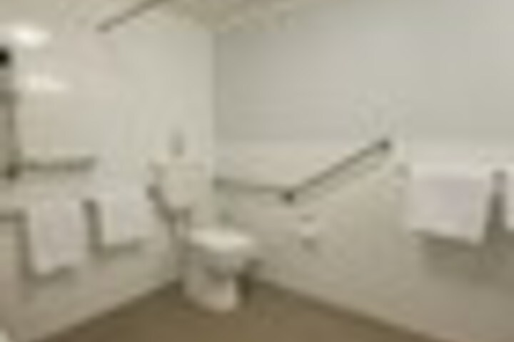 Room 104 of 210