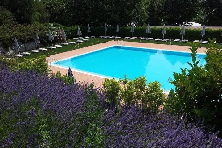 Pool 8 of 12