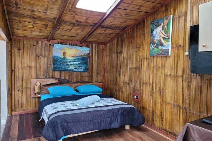 Room 25 of 79