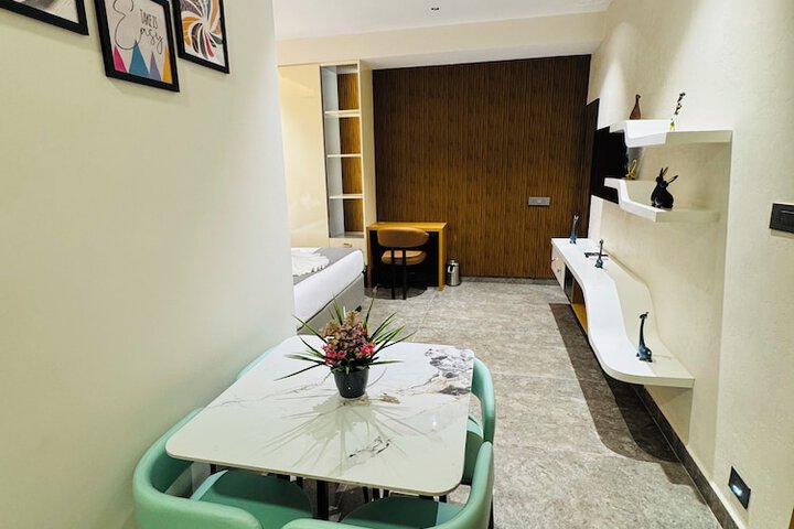Room 16 of 59