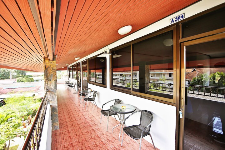 Terrace/Patio 65 of 99