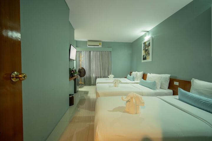 Room 22 of 50