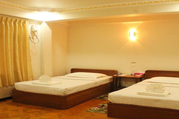 Room 2 of 6